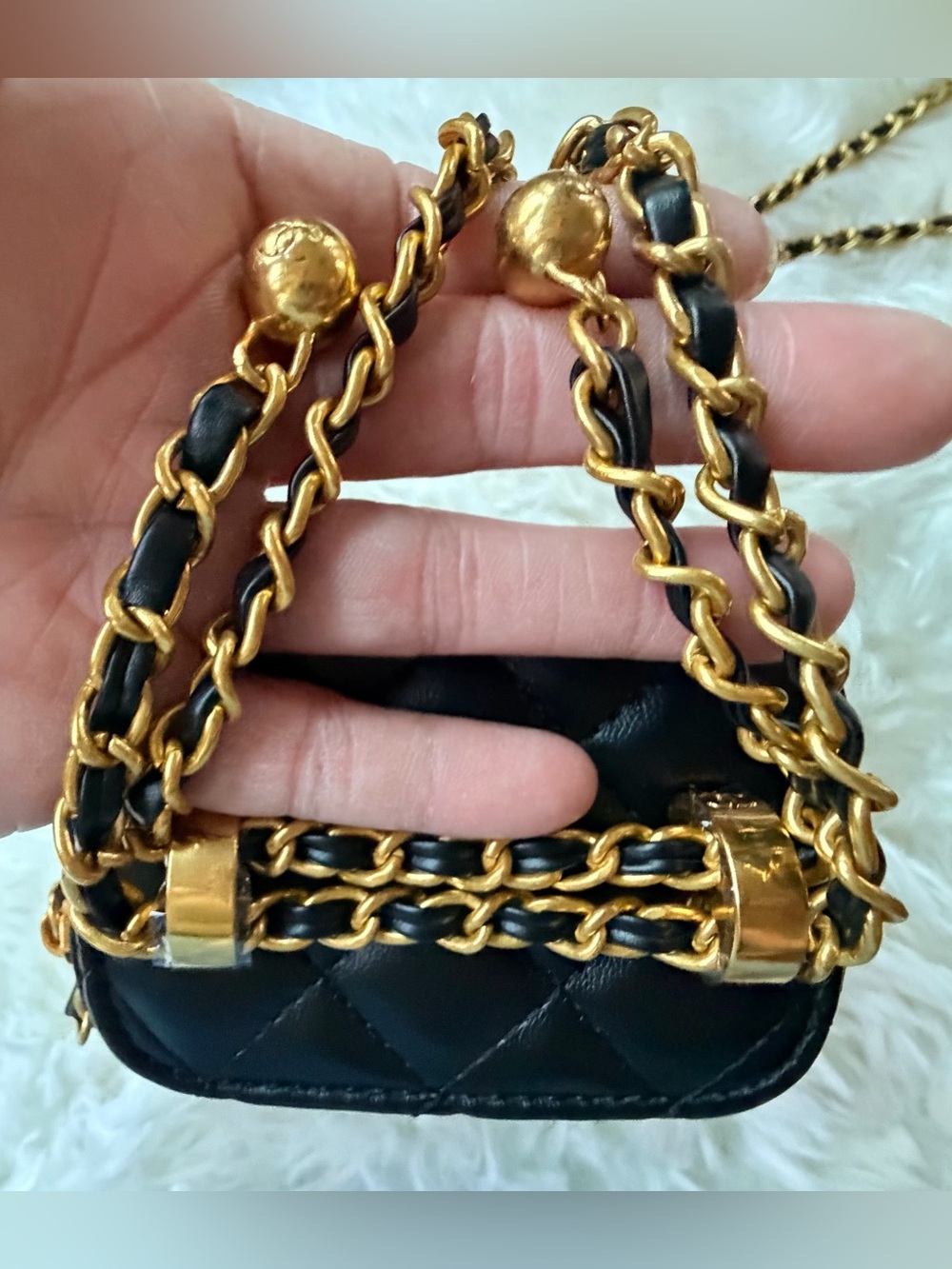 Chanel MAKEUP Black Leather Gold Ball Box Bag w Gold Hardware (SEALED) NEW - Picture 11 of 16